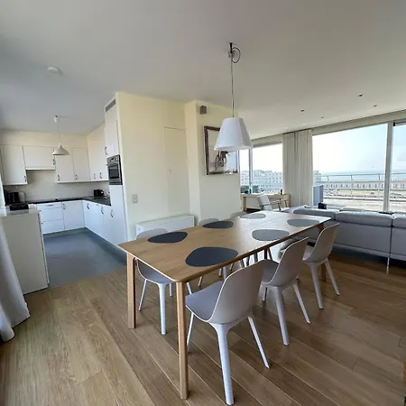 Penthouse With Seaview *