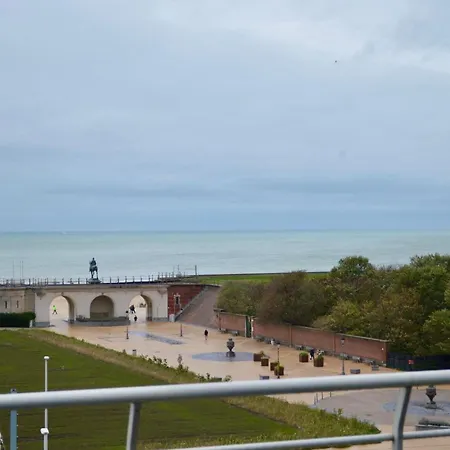 Penthouse With Seaview Apartment Ostend