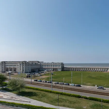 Penthouse With Seaview * 奥斯滕德